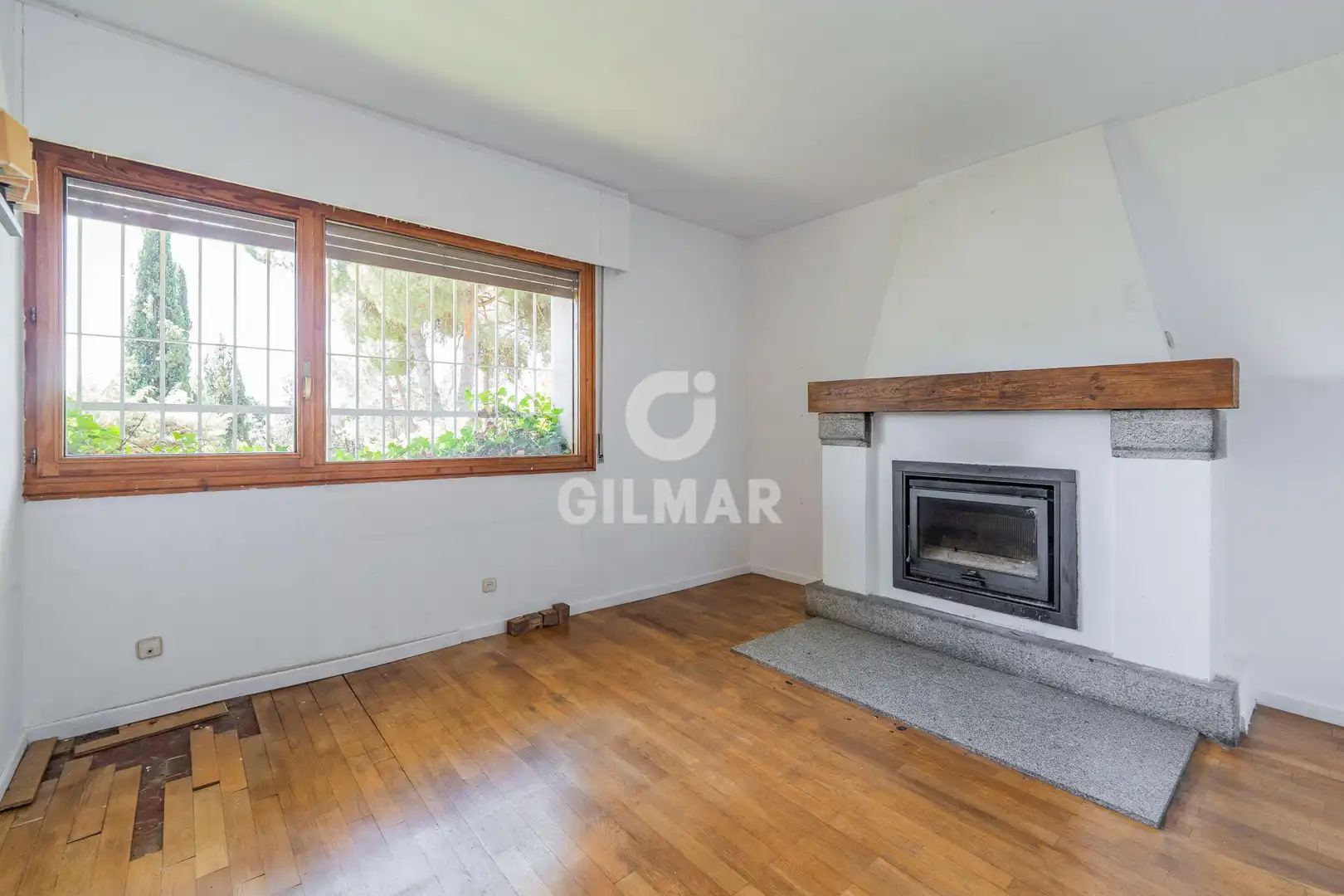 Sala de estar de Casa o chalet en venta en Pozuelo de Alarcón con Calefacción, Jardín privado y Piscina