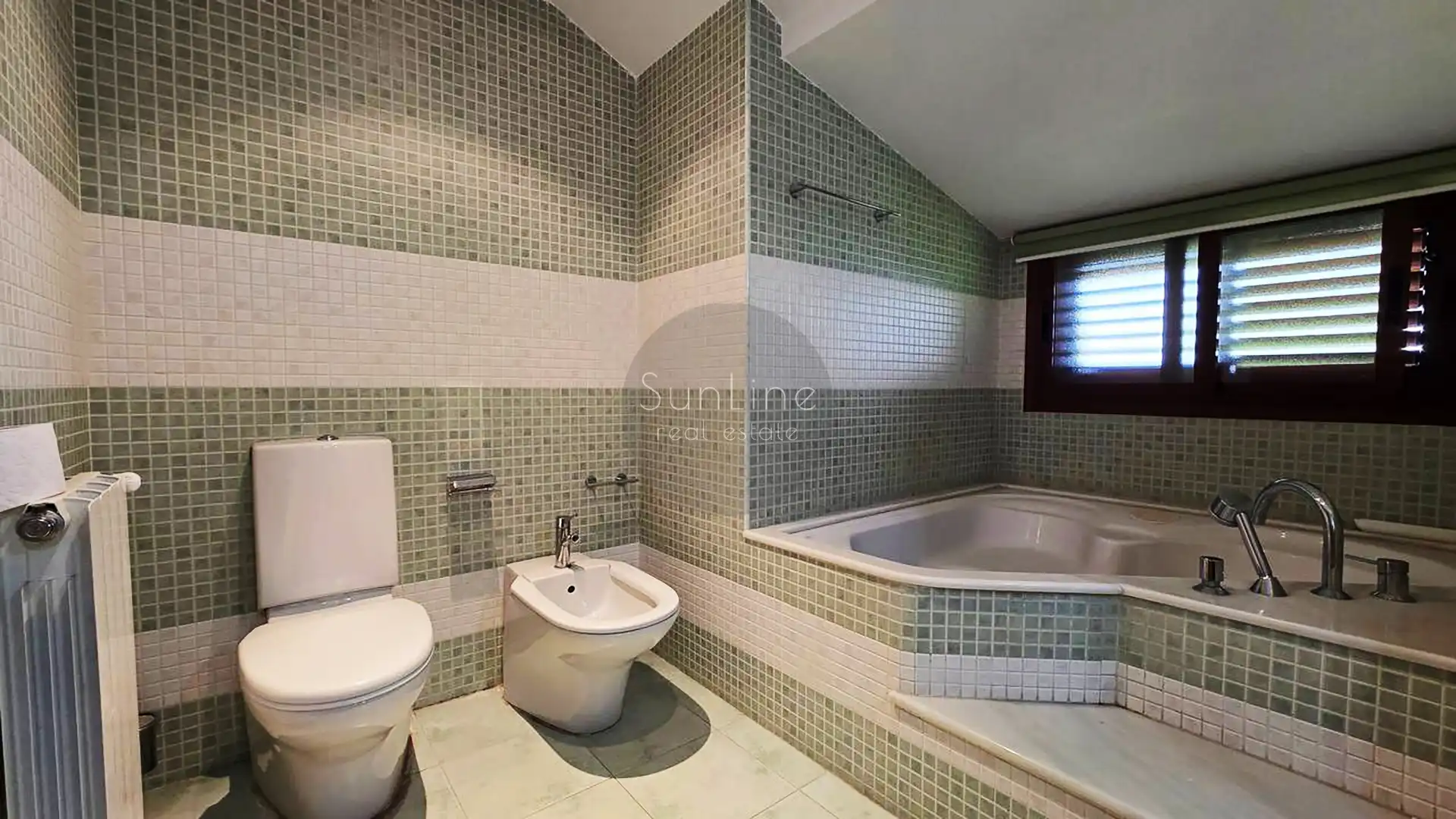 House with pool for sale in Carrer Font de la Carrasquera, imagen 135