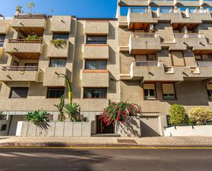 Exterior view of Flat for sale in  Santa Cruz de Tenerife Capital  with Terrace and Furnished