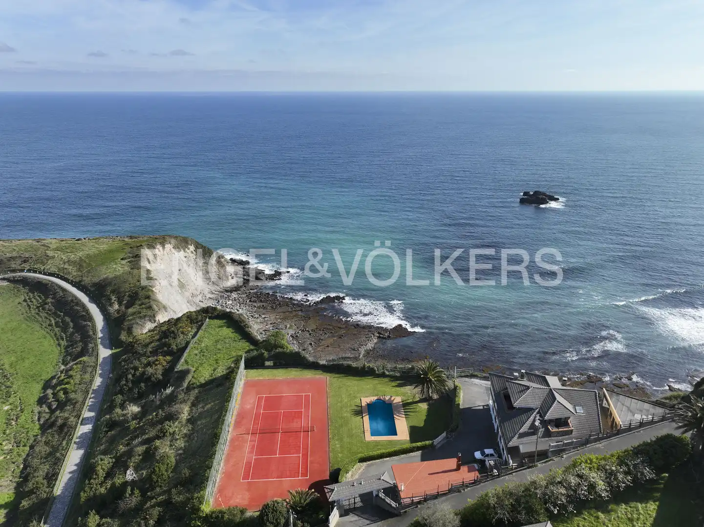 Casa o chalet en venta en Gijón  con Calefacción, Trastero y Piscina