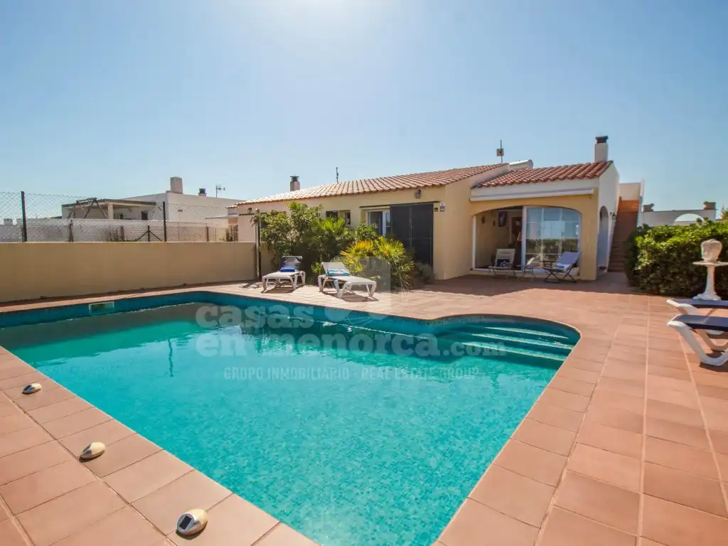 Exterior view of Houses for sale in Maó - Mahón  with Air Conditioner, Private garden and Swimming Pool