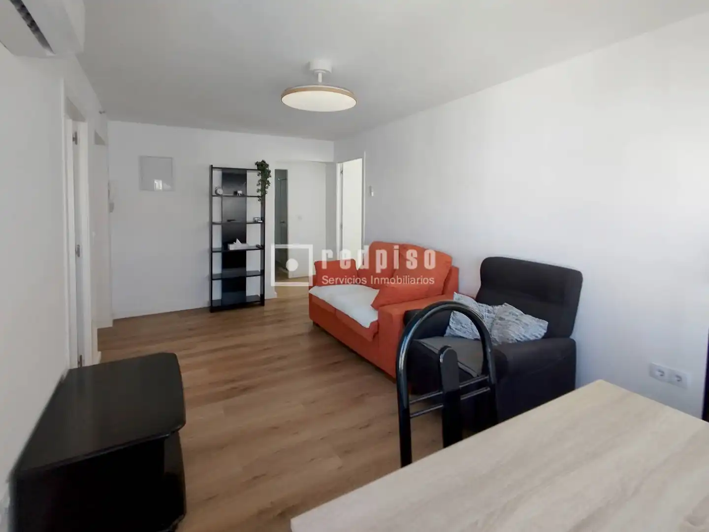 Flat for rent in Constancia, Triana Este