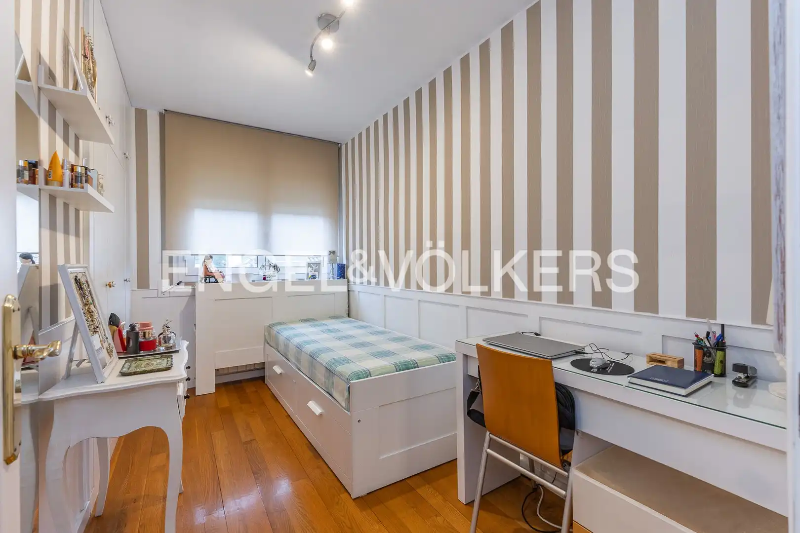 Habitación de Casa o chalet en venta en Castellar del Vallès con Aire acondicionado, Calefacción y Jardín privado