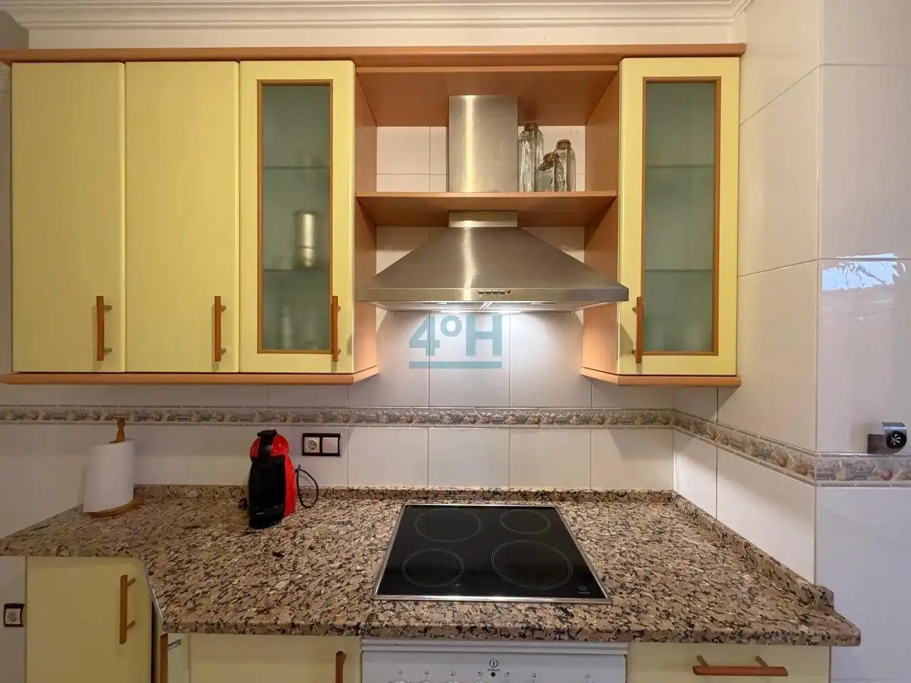 Cocina de Apartamento en venta en O Grove   con Calefacción, Terraza y Amueblado