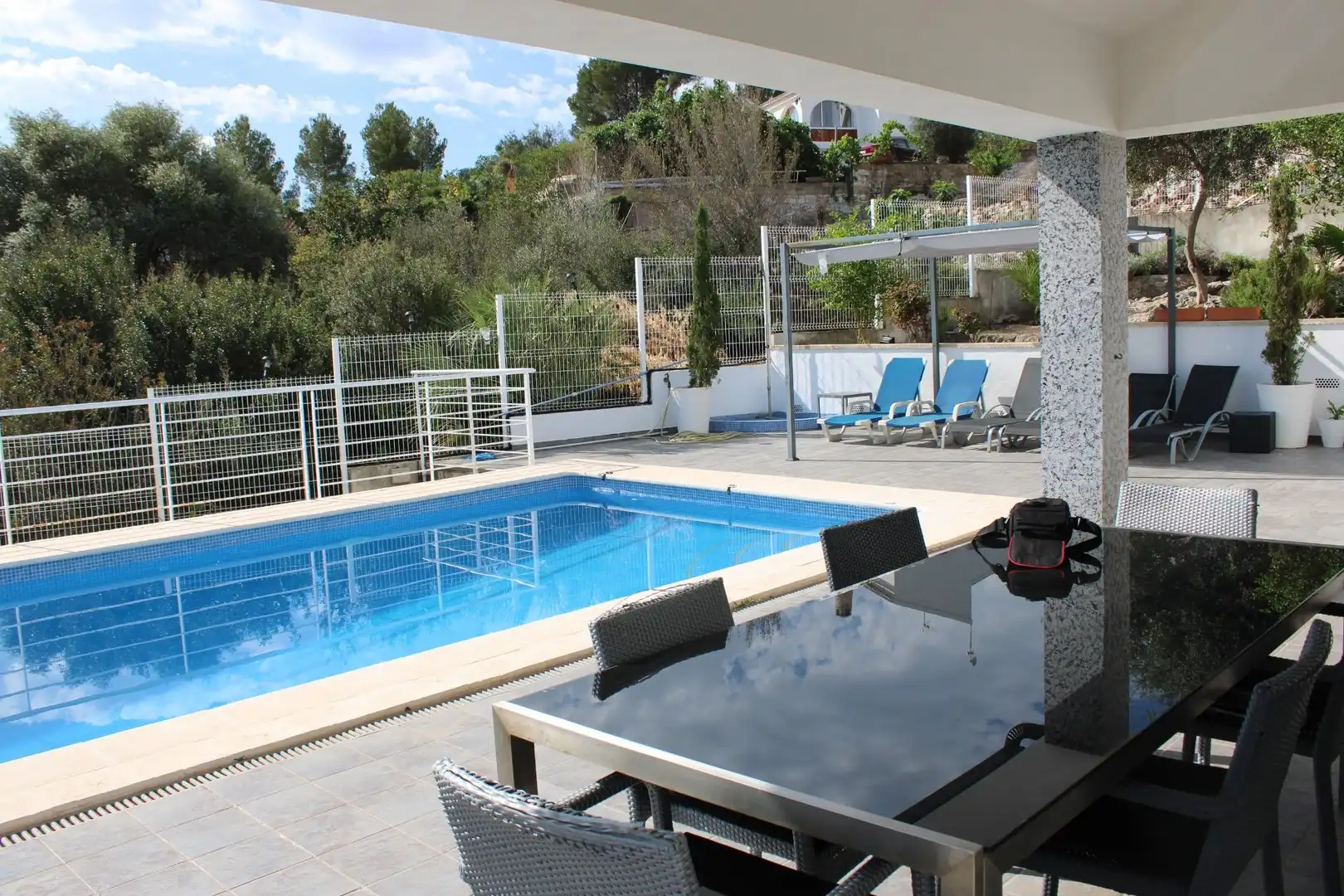 Piscina de Casa o xalet en venda en Oliva amb Aire condicionat, Jardí privat i Terrassa