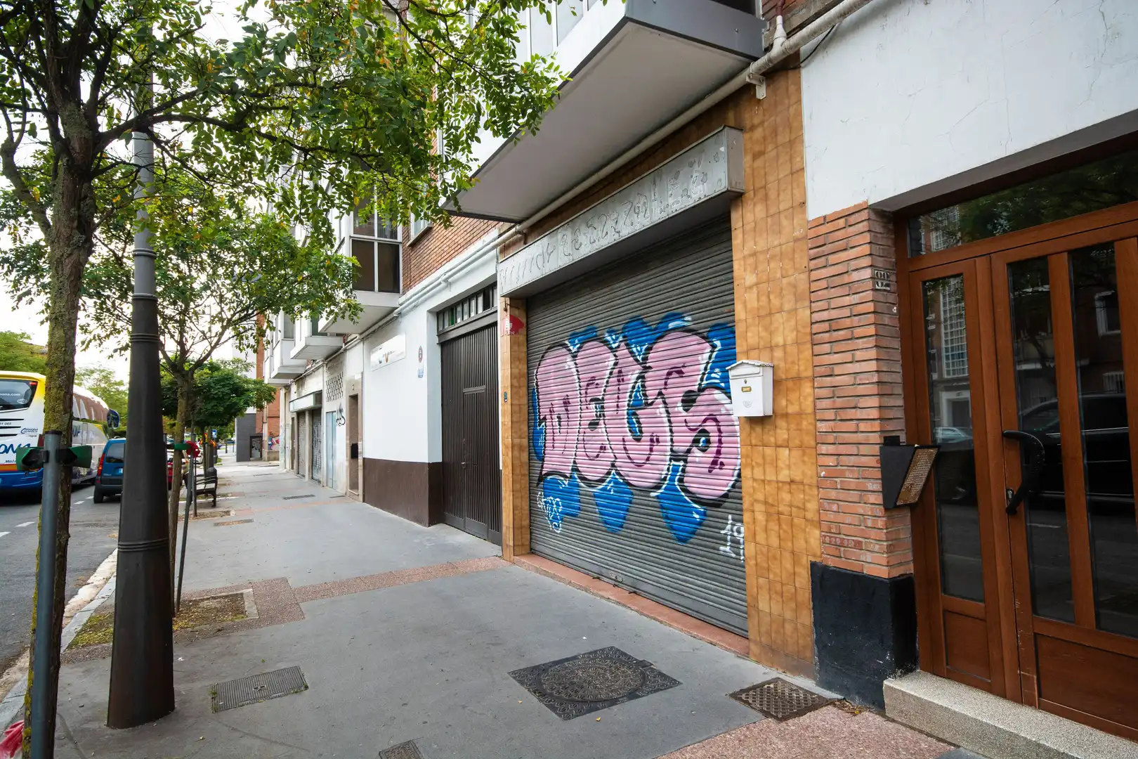 Außenansicht von Geschaftsraum zum Verkauf in Vitoria - Gasteiz