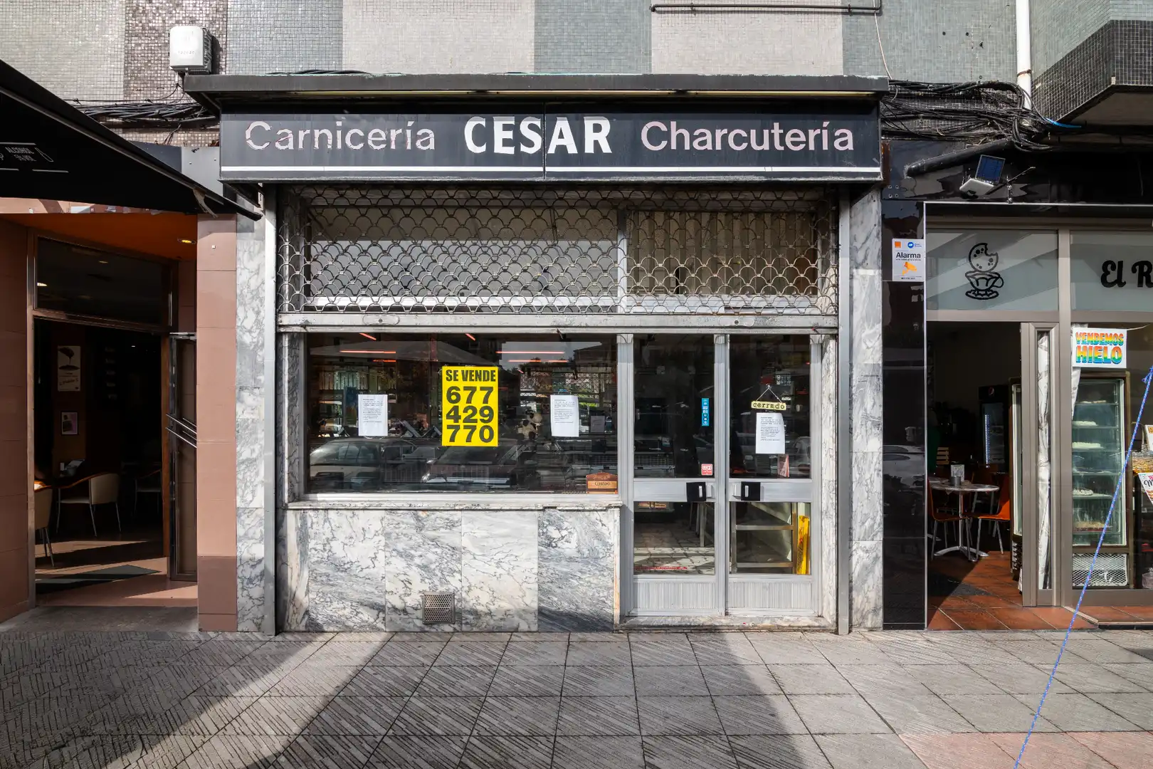 Gewerbefläche zum Verkauf in Avenida Prudencio González 12