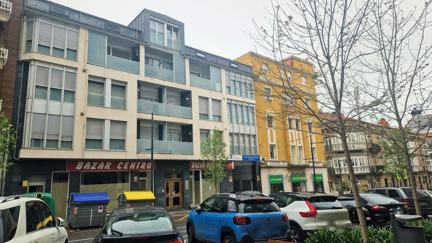 Vista exterior de Dúplex en venda en Torrelavega  amb Calefacció i Balcó