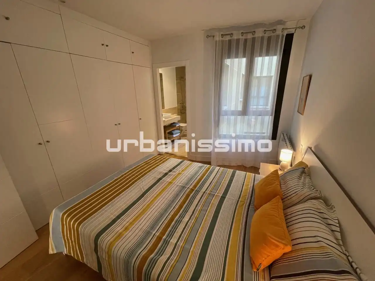 Habitación de Apartamento de alquiler en Madrid con Aire acondicionado, Calefacción y Amueblado