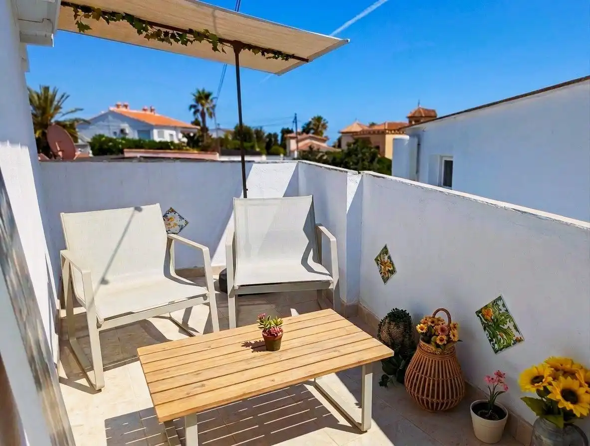 Apartament de lloguer a El Faro de Calaburra - Chaparral