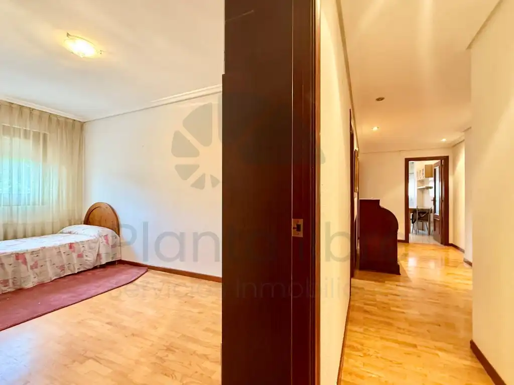 Bedroom of Flat for sale in  Logroño  with Air Conditioner and Balcony