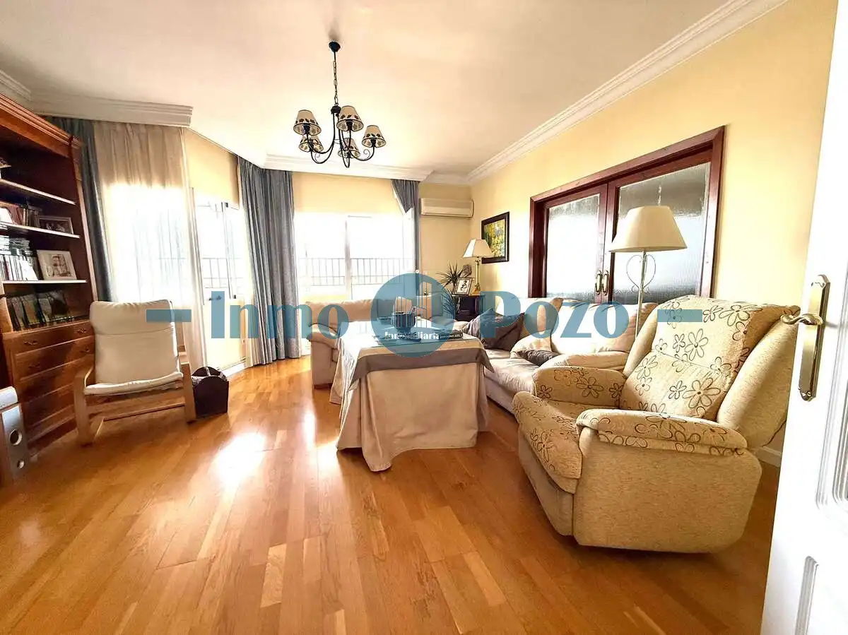 Sala de estar de Piso en venta en Almendralejo con Aire acondicionado, Calefacción y Terraza