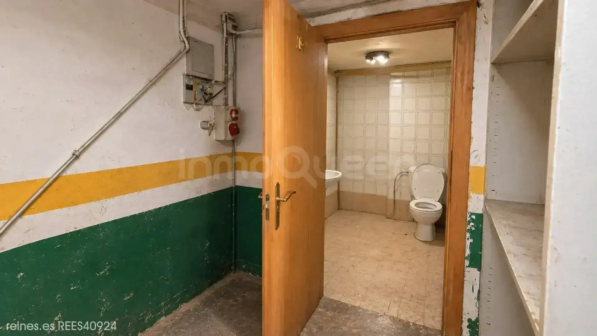 Bany de Local en venda en Zaragoza