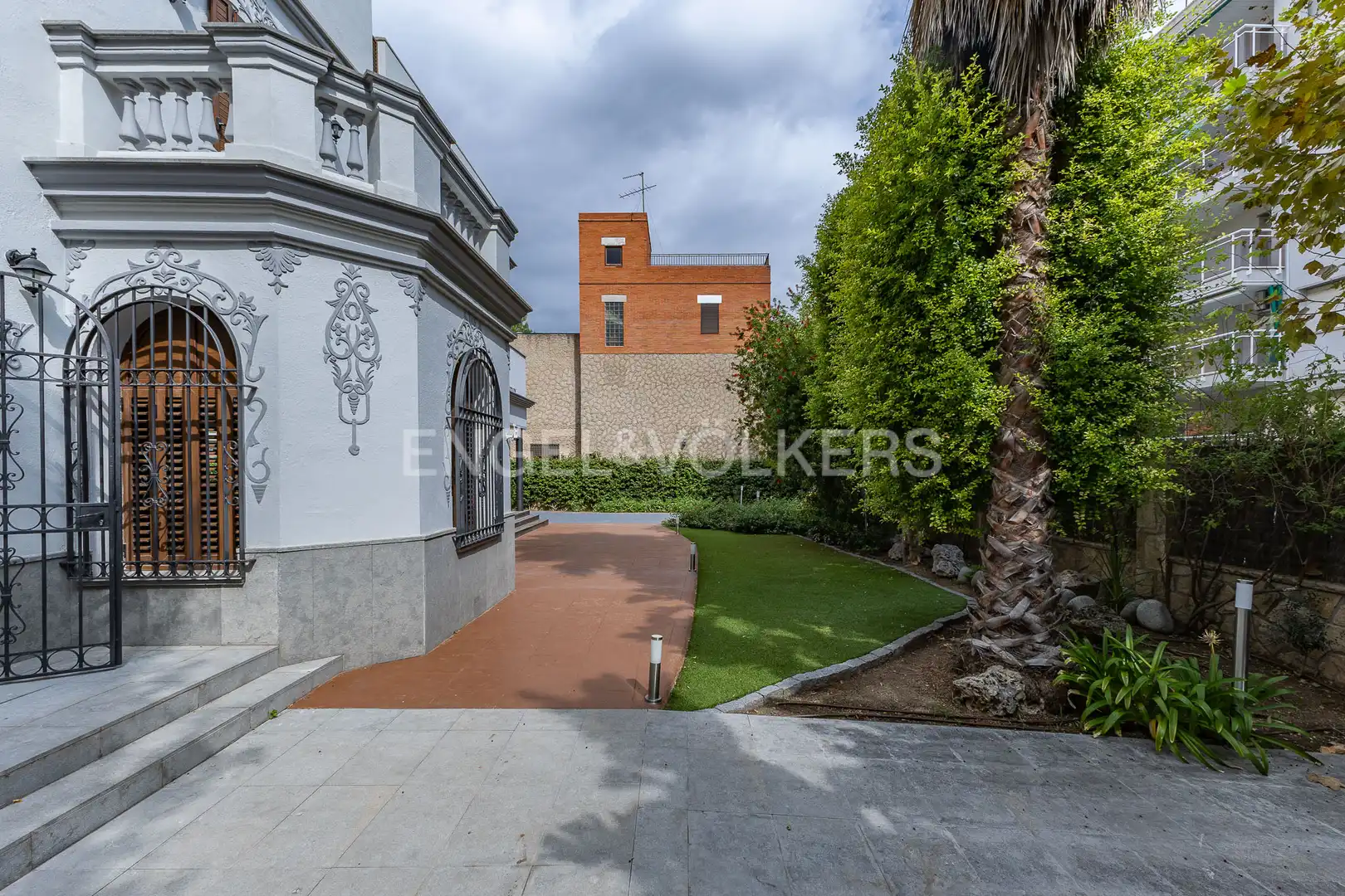 Vista exterior de Casa o xalet en venda en Calafell amb Aire condicionat, Calefacció i Jardí privat