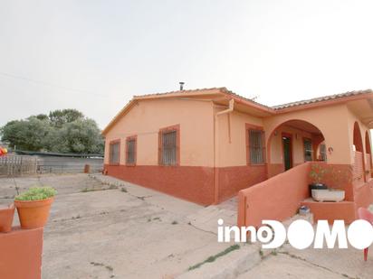 Exterior view of House or chalet for sale in Palomeque  with Heating, Private garden and Terrace