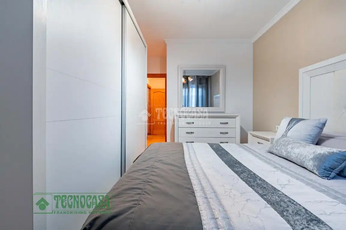 Habitación de Piso en venta en Roquetas de Mar con Aire acondicionado, Calefacción y Amueblado