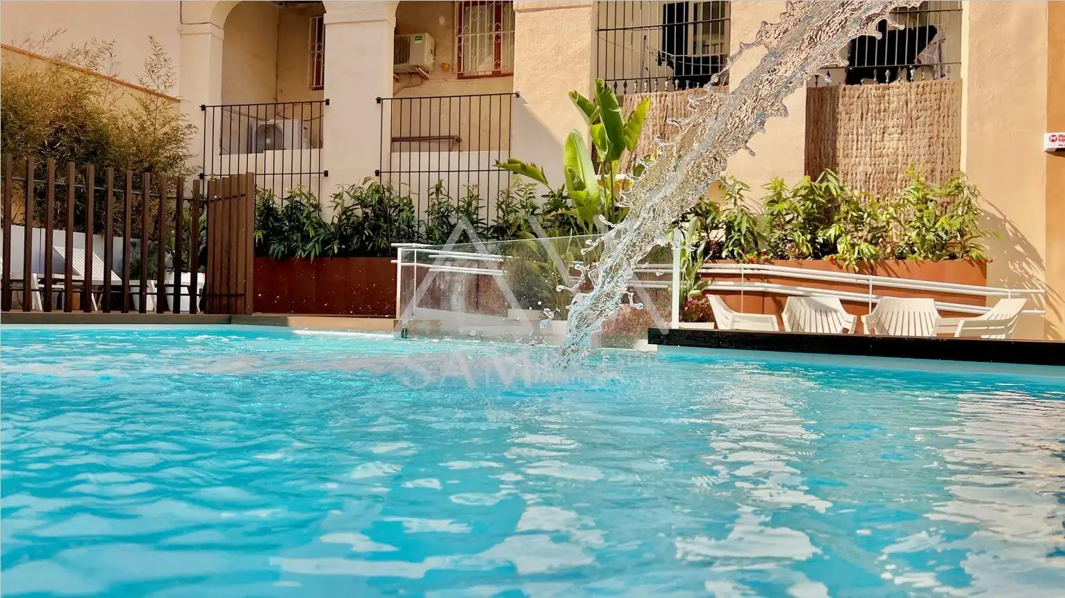 Piscina de Pis en venda en Barcelona amb Calefacció, Balcó i Piscina comunitària