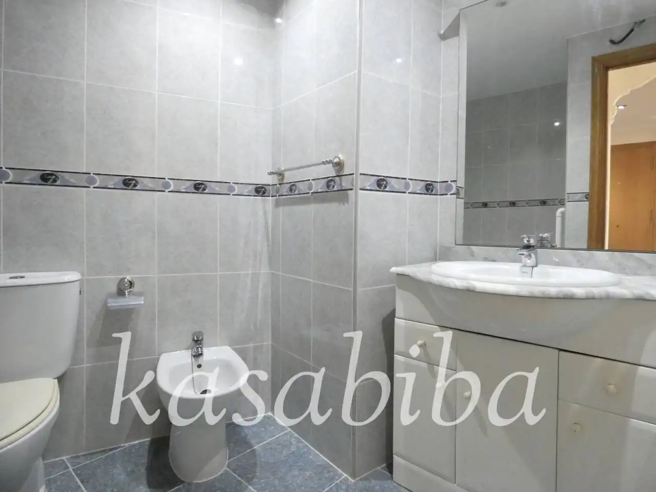 Piso en venta en Calle Ramón Muntaner, Avenida de la Paz