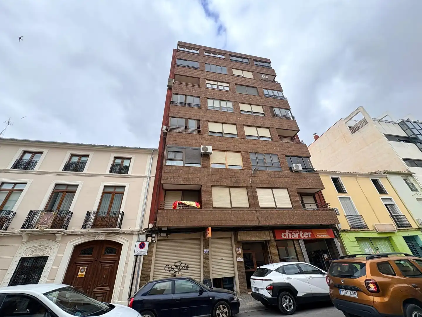 Vista exterior de Pis en venda en Almansa amb Calefacció i Moblat