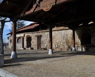 Vista exterior de Local en venda en Santovenia de la Valdoncina amb Terrassa