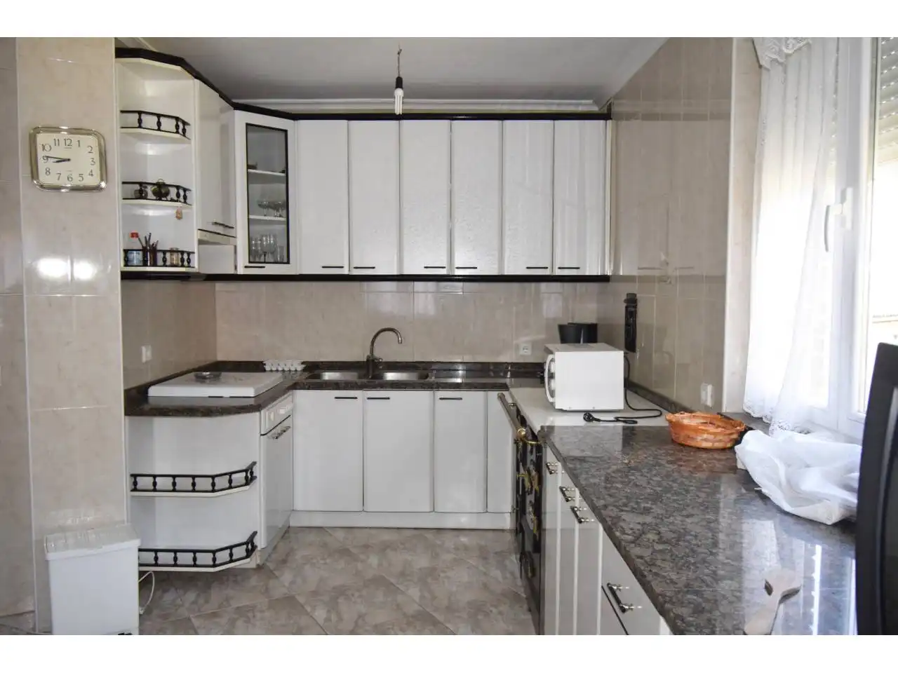 Cocina de Casa o chalet en venta en Vegaquemada con Calefacción y Jardín privado