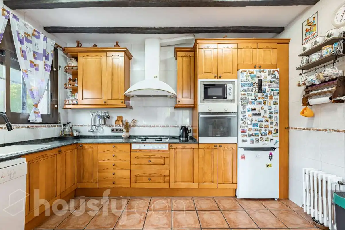 House with pool for sale in Avinguda de Corbera ., imagen 19