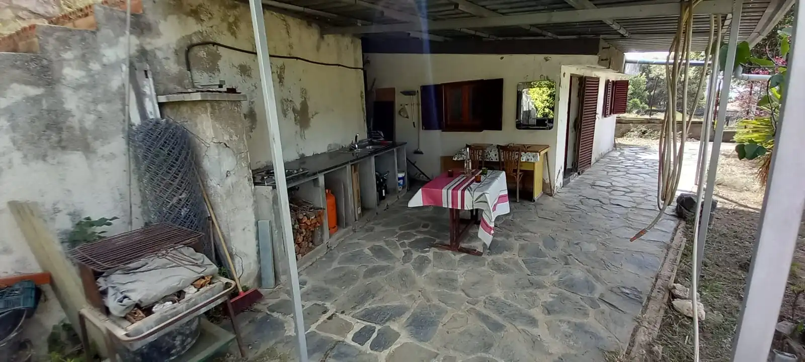 Cuina de Finca rústica en venda en Tordera amb Jardí privat