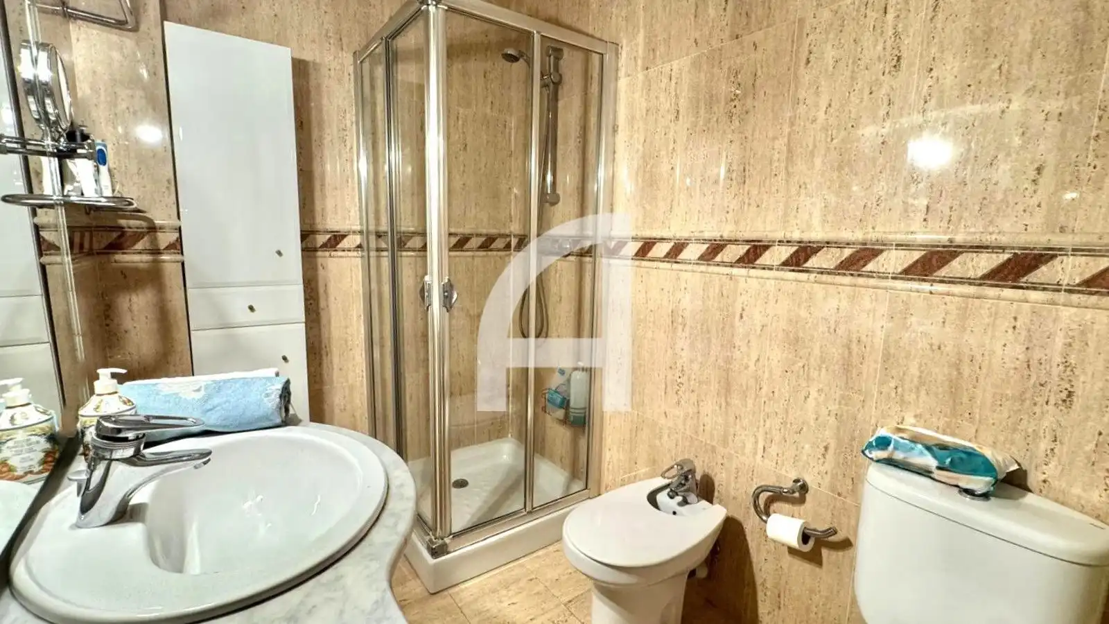 Bany de Casa o xalet en venda en Sant Julià de Ramis amb Aire condicionat i Calefacció