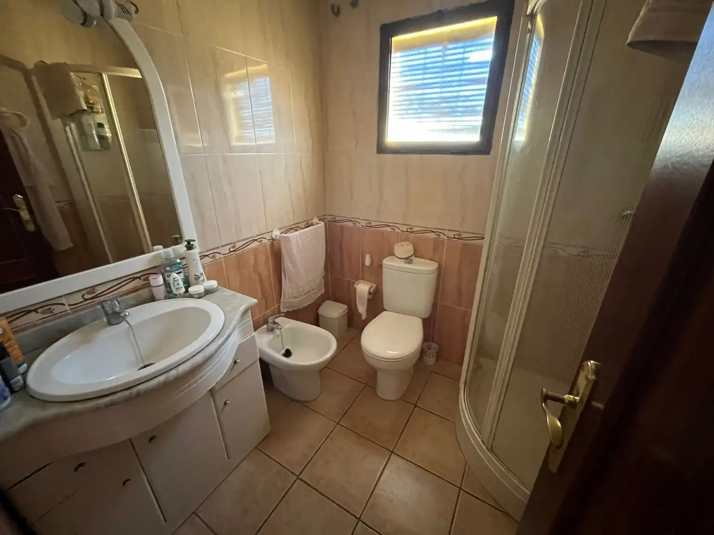 Baño de Finca rústica en venta en Palma del Río con Calefacción, Jardín privado y Terraza