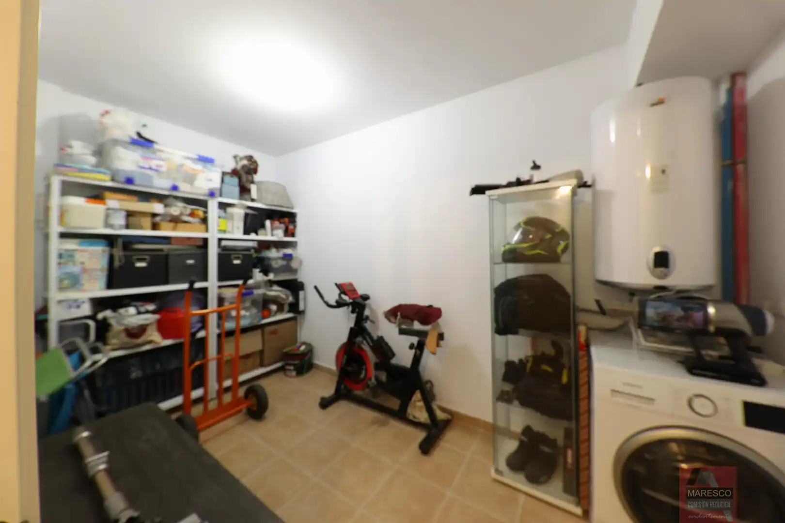 Einfamilien-Reihenhaus zum Verkauf in Mijas mit Klimaanlage, Terrasse und Abstellraum