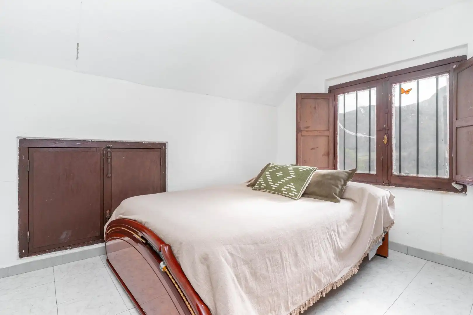 Habitación de Casa o chalet en venta en Burón con Jardín privado y Amueblado