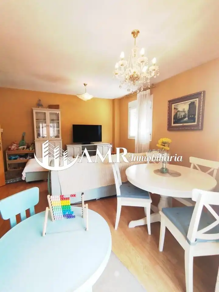 Sala de estar de Dúplex en venta en Villalbilla con Aire acondicionado, Calefacción y Balcón