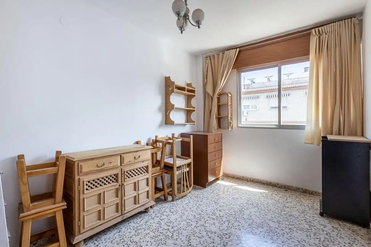 Habitación de Piso en venta en Granada con Aire acondicionado y Calefacción