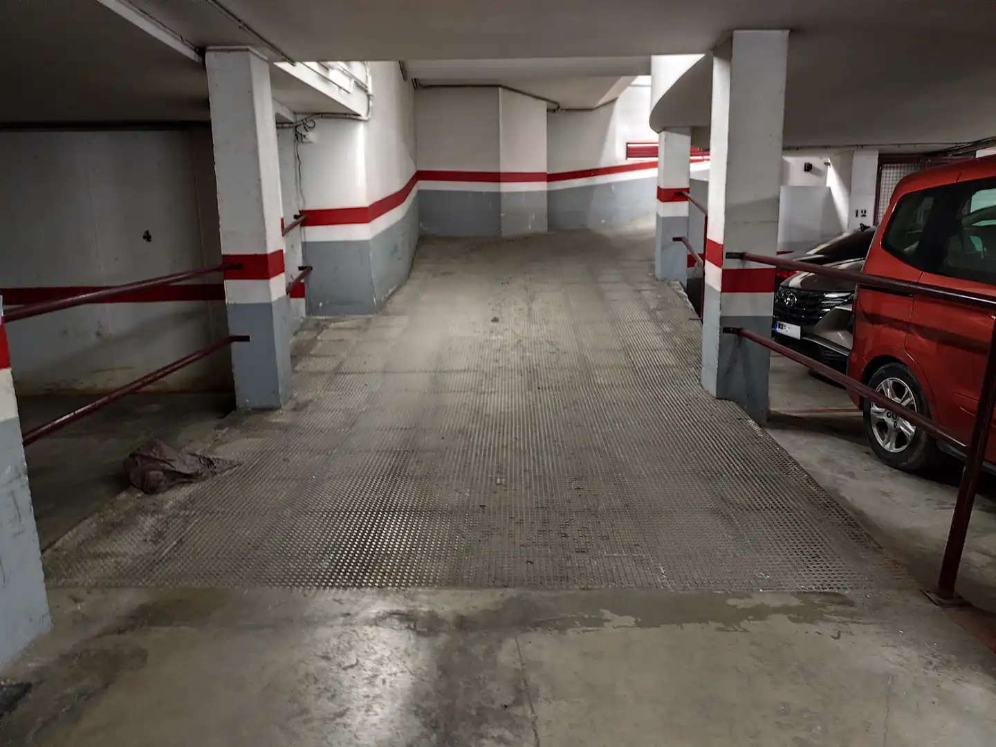 Parking de Ático en venta en Murcia con Aire acondicionado, Terraza y Amueblado