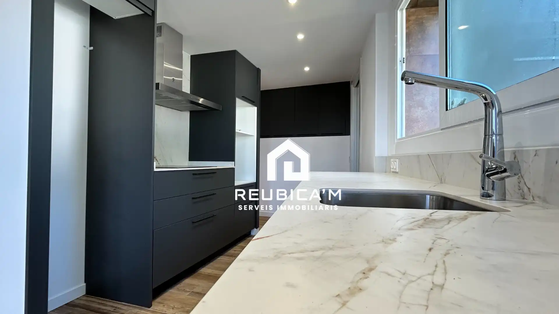 Cocina de Casa o chalet en venta en Vilanova del Vallès con Aire acondicionado, Calefacción y Jardín privado