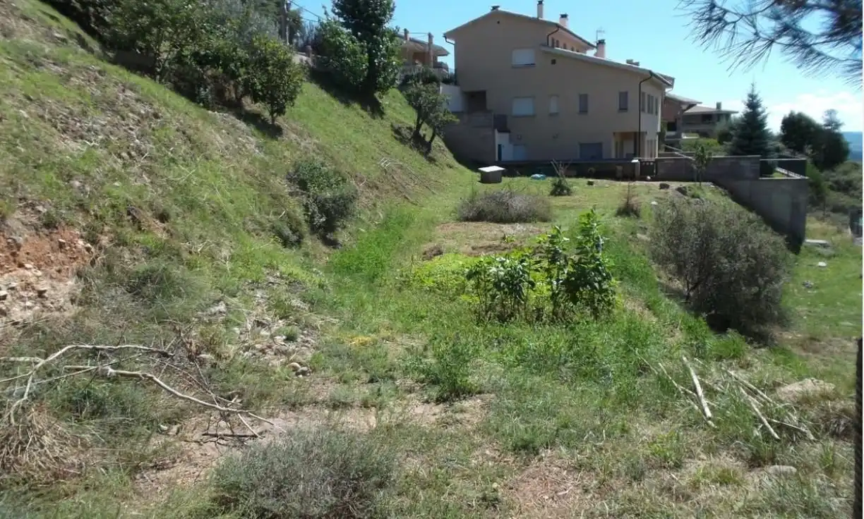 Wohnbaugrundstück zum Verkauf in Berga, imagen 2