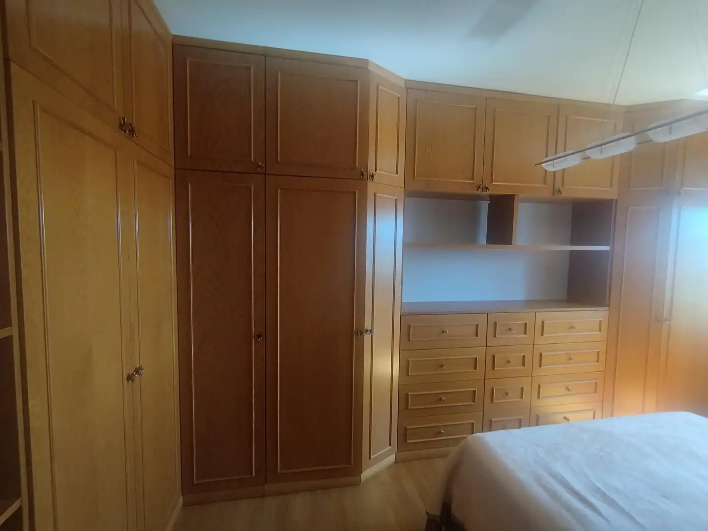 Dormitori de Apartament de lloguer en Lugo amb Calefacció, Terrassa i Traster