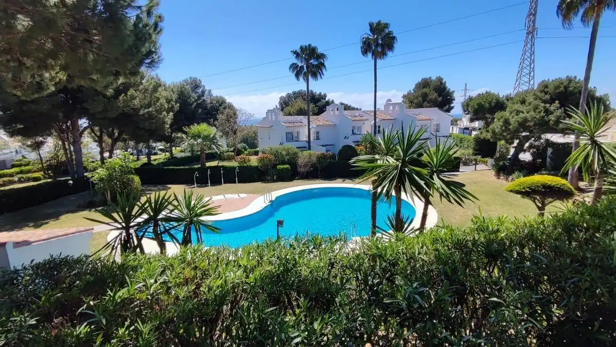 Jardí de Casa adosada en venda en Mijas amb Jardí privat, Terrassa i Traster