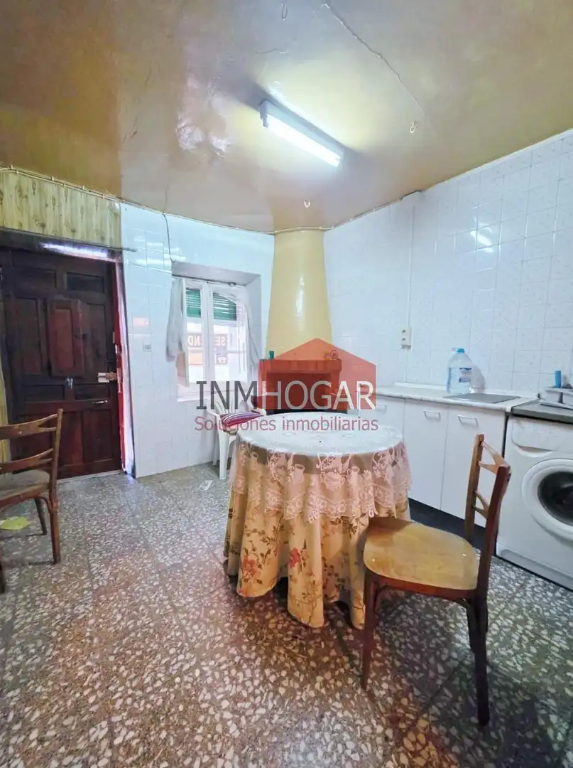 Cuina de Casa o xalet en venda en El Barraco  amb Traster i Moblat