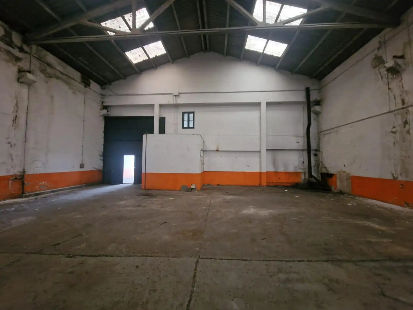 Industrial buildings for sale in Outeiro de Rei