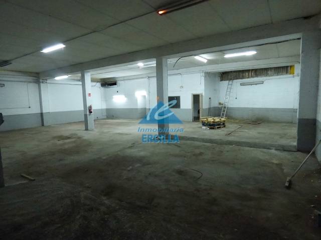 Nave industrial en Alquiler en N-240 en Bedia