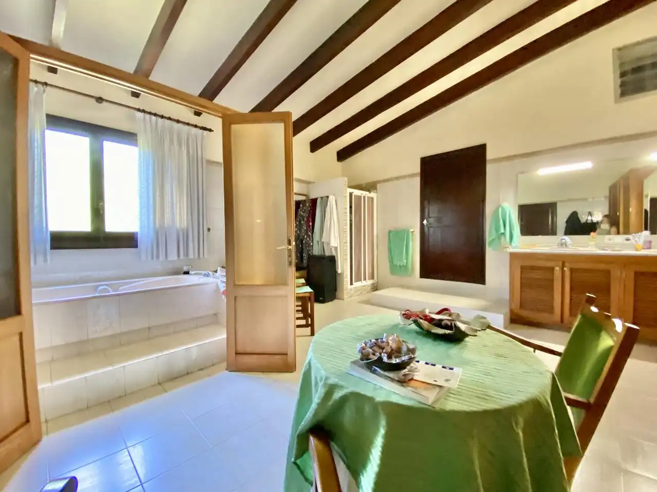 Badezimmer von Haus oder Chalet zum Verkauf in  Palma de Mallorca mit Privatgarten, Terrasse und Abstellraum