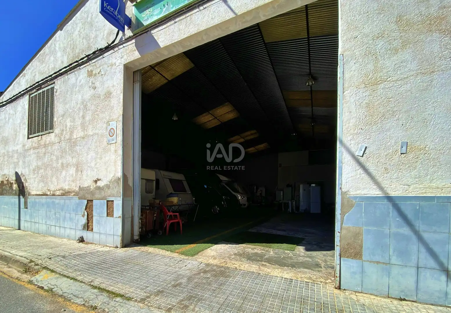 Nau industrial en venda a Calle Vint-i-Set 16, 16, Bonavista