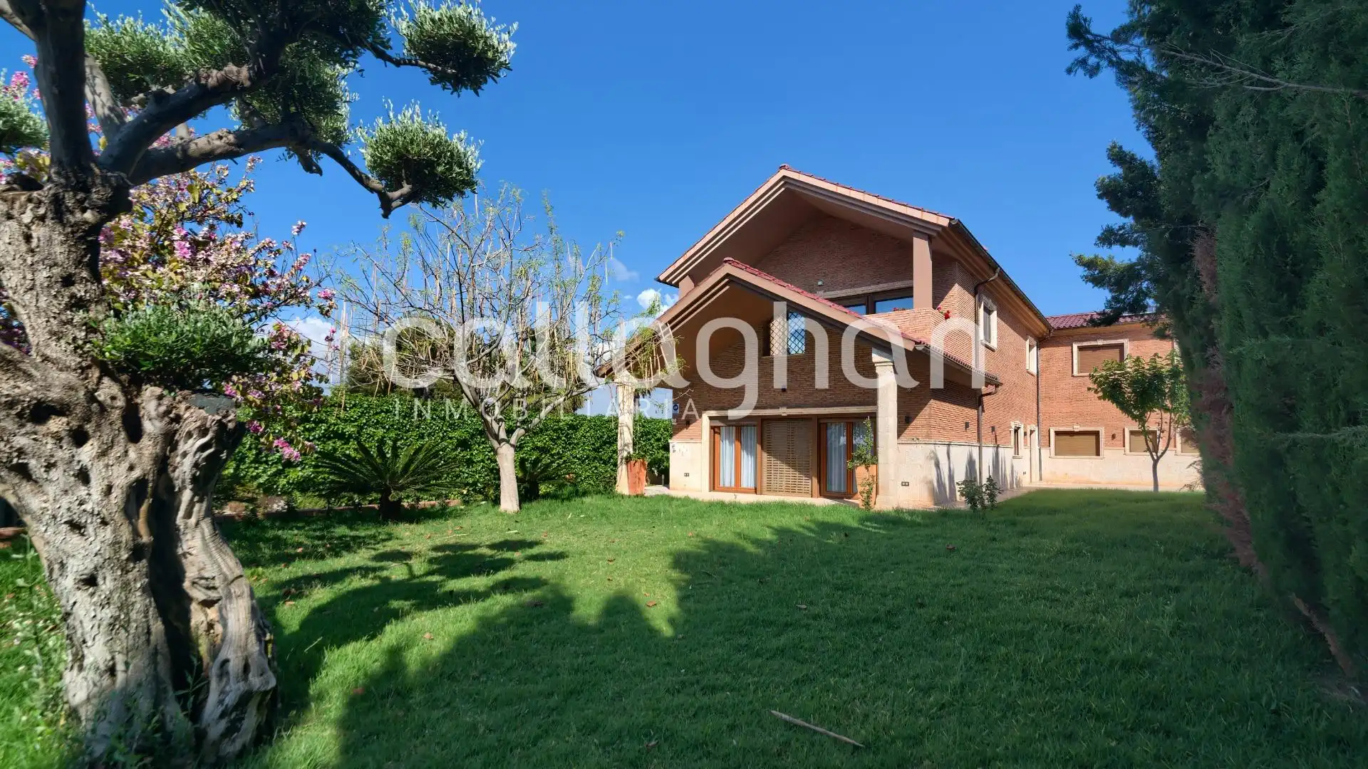 Jardí de Casa o xalet en venda en Burriana / Borriana amb Aire condicionat, Calefacció i Jardí privat