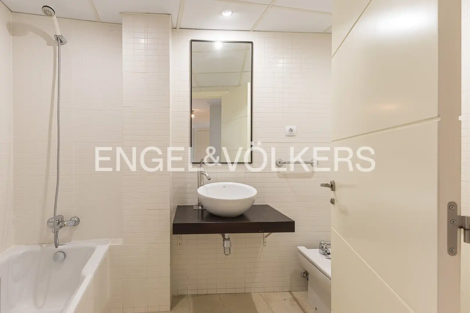 Bathroom of Attic for sale in Boadilla del Monte  with Air Conditioner, Heating and Terrace