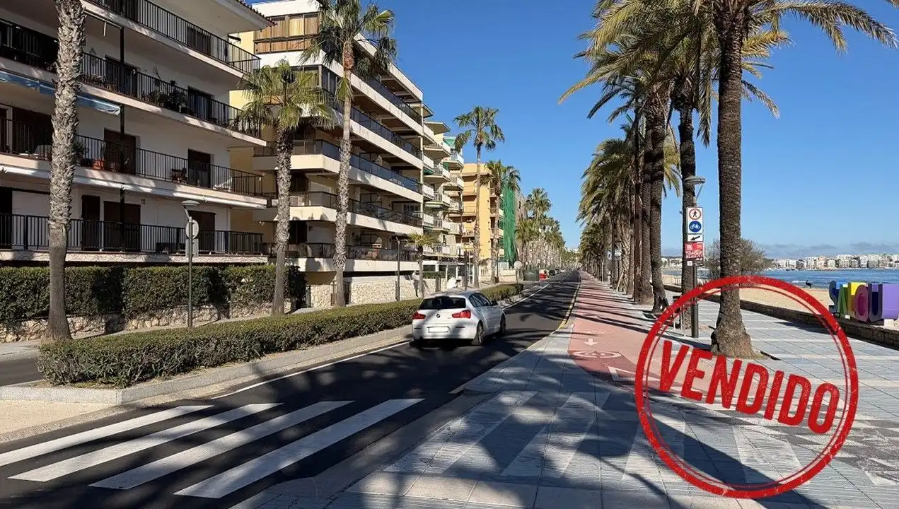 Vista exterior de Pis en venda en Salou amb Aire condicionat, Calefacció i Jardí privat