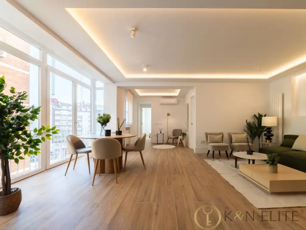 Flat with lift for sale in Calle Francisco Silvela, imagen 2