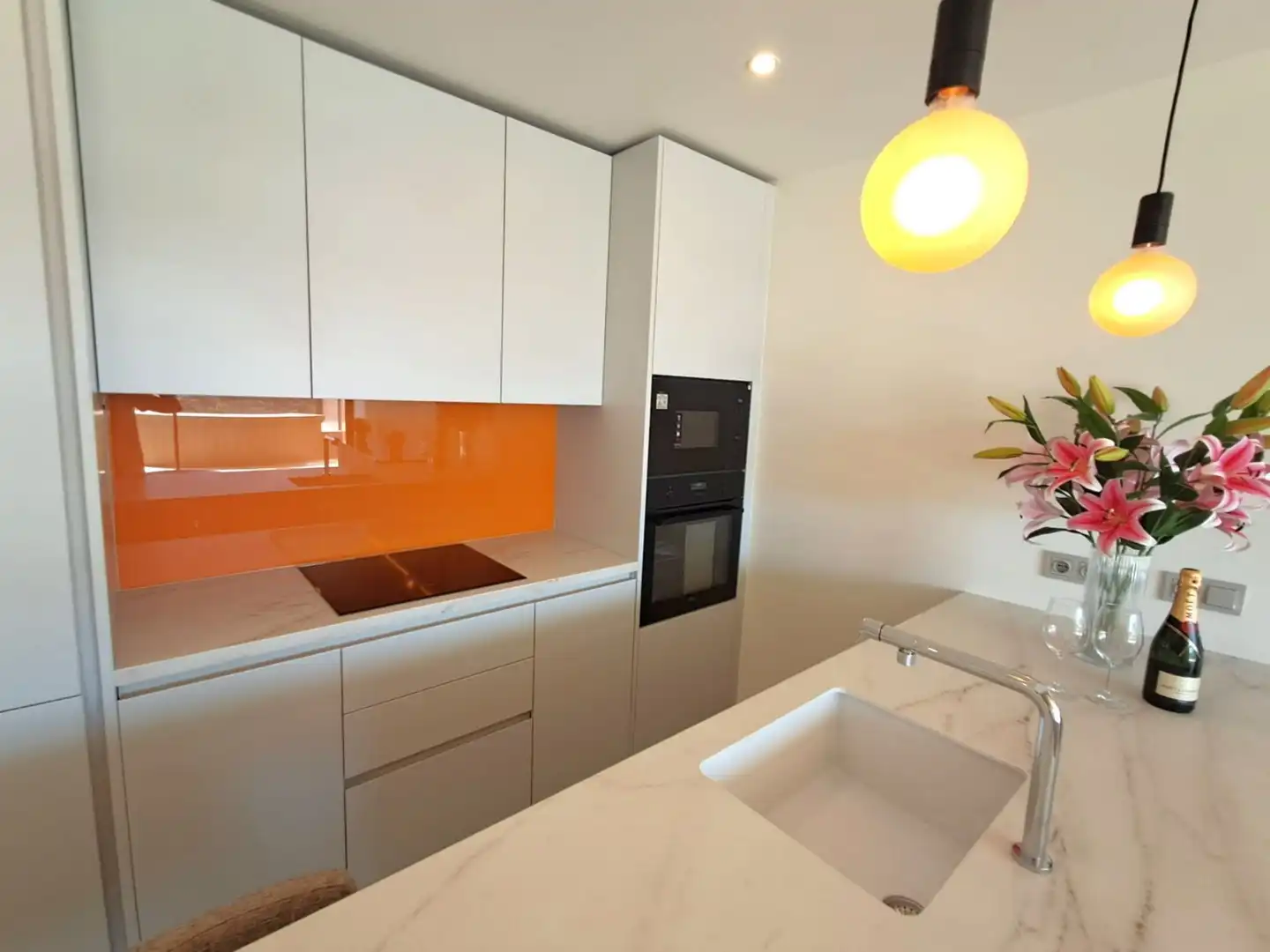 Cocina de Apartamento en venta en Fuengirola con Aire acondicionado, Terraza y Trastero