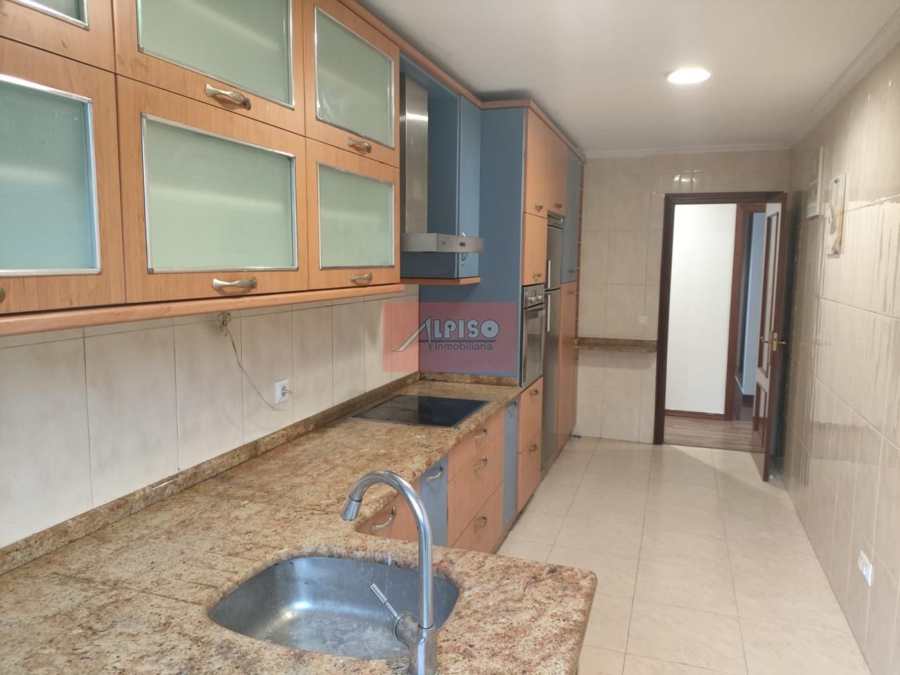 Kitchen of Flat for sale in Ourense Capital   with Heating, Parquet flooring and Balcony