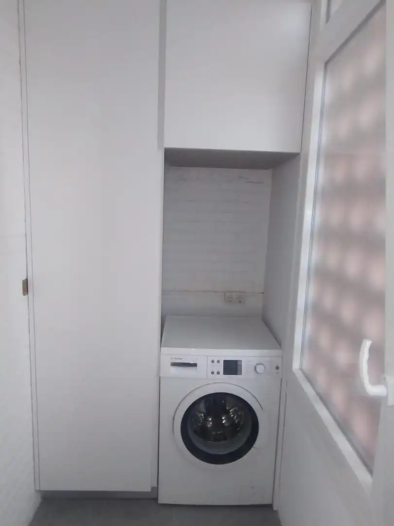 Kitchen of Flat for rent in Valladolid  with Air Conditioner, Heating and Parquet flooring